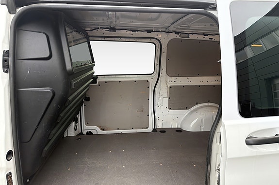 Mercedes-Benz Vito 14 of 19