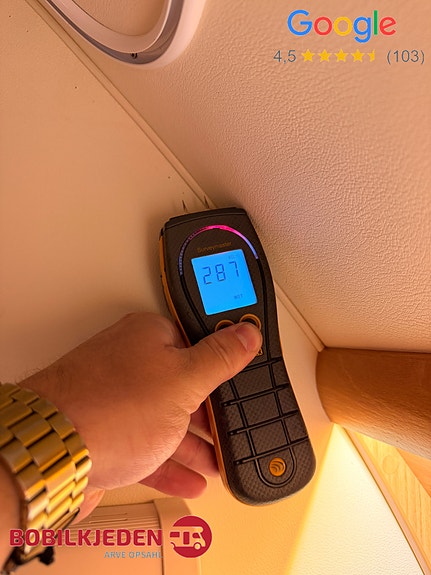 Knaus Südwind 500 Silver Selection || Truma gass + 230v | Markise | TV | U-sittegruppe | Dobbeltseng 25 of 27