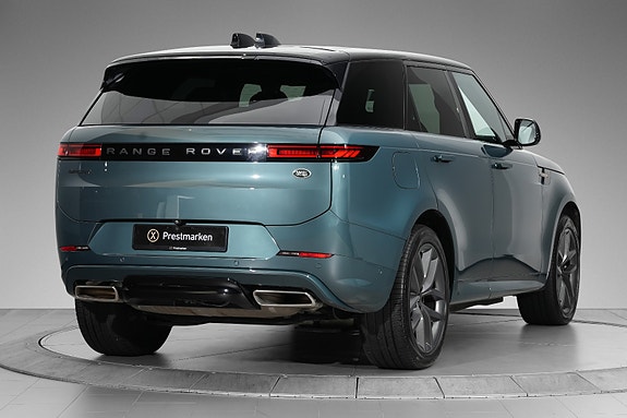 Land Rover Range Rover Sport 4 of 30