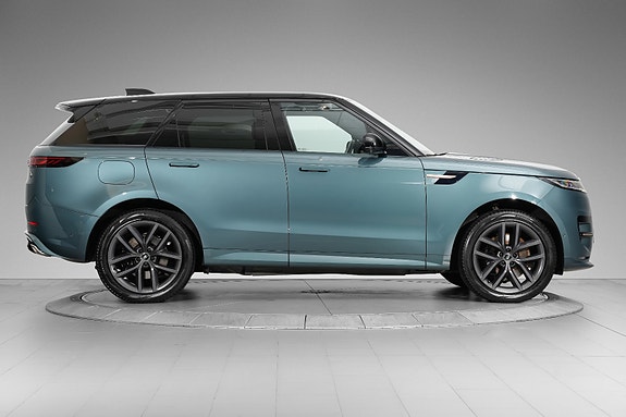 Land Rover Range Rover Sport 5 of 30