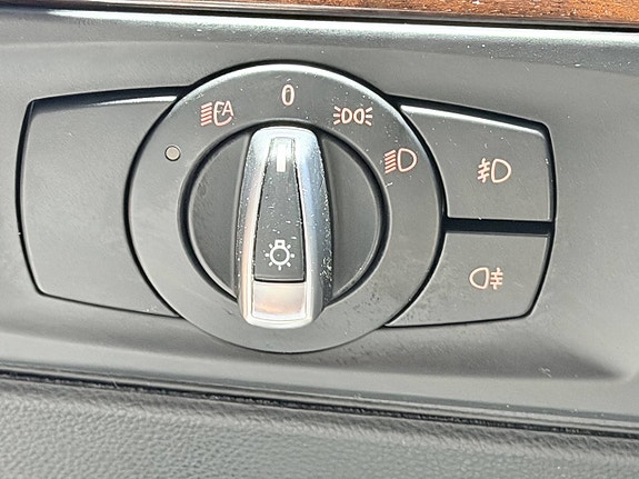 BMW 320d 20 of 30