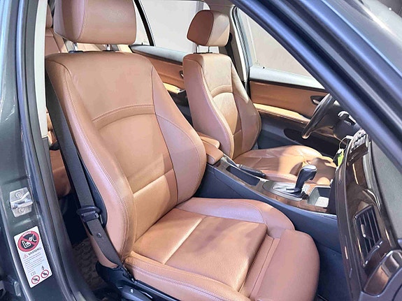 BMW 320d 24 of 30
