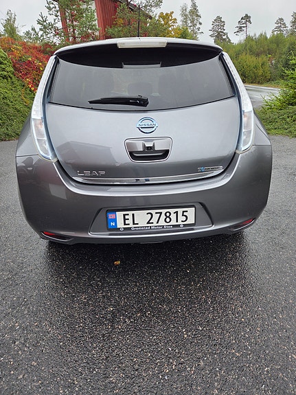 Nissan Leaf 7 of 11