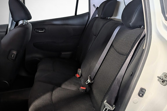 Nissan Leaf 19 of 23