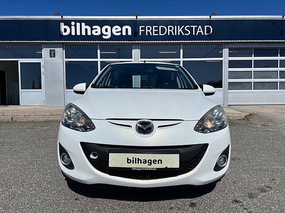 Mazda 2 3 of 14