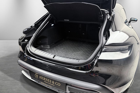 Porsche Taycan 4 12 of 30