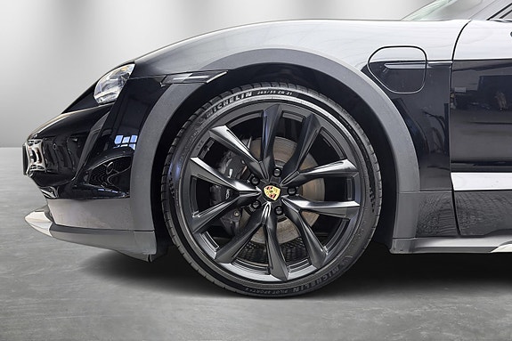 Porsche Taycan 4 14 of 30