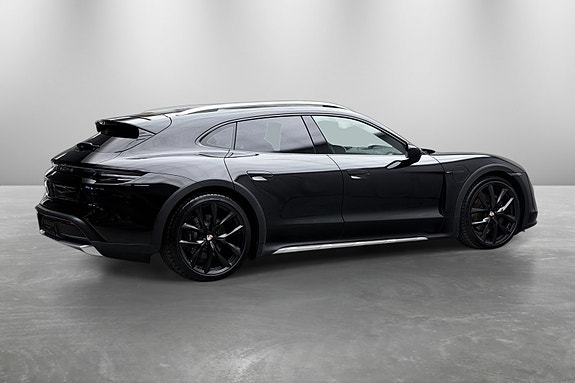 Porsche Taycan 4 7 of 30