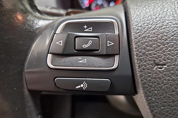 Volkswagen Touran 19 of 28
