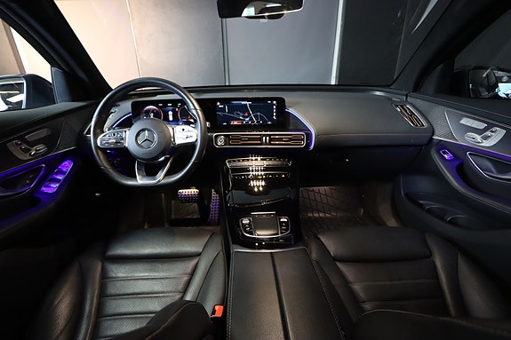 Mercedes-Benz EQC400 23 of 29