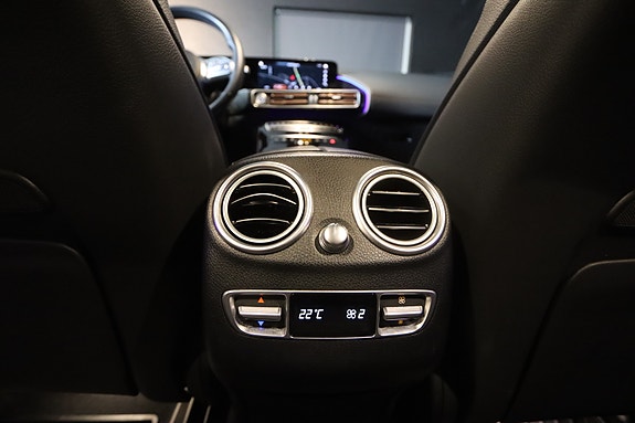 Mercedes-Benz EQC400 25 of 29