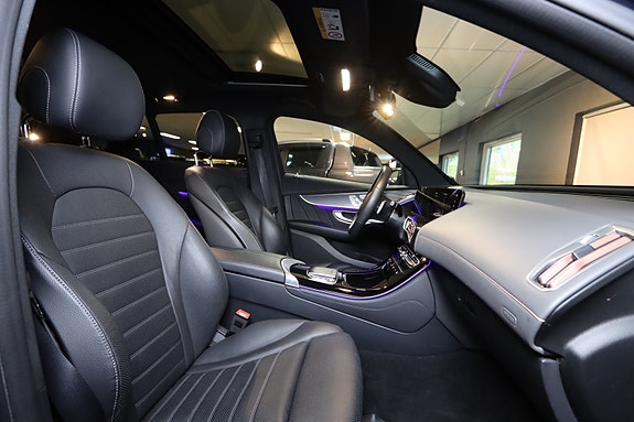 Mercedes-Benz EQC400 22 of 29