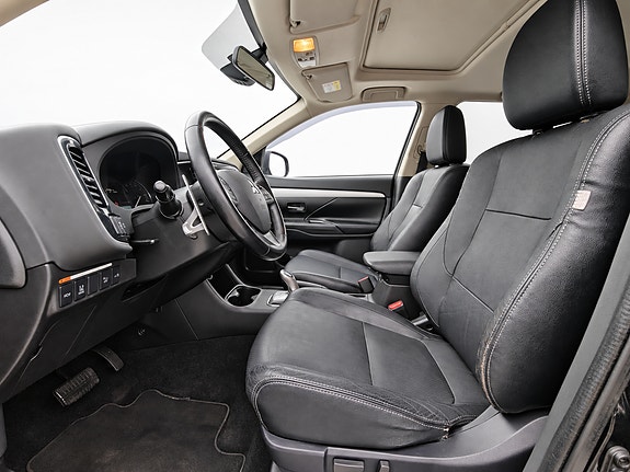 Mitsubishi Outlander 9 of 21