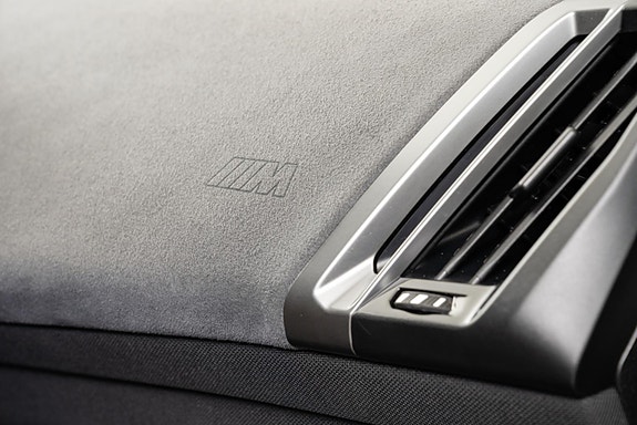 BMW iX 27 of 30