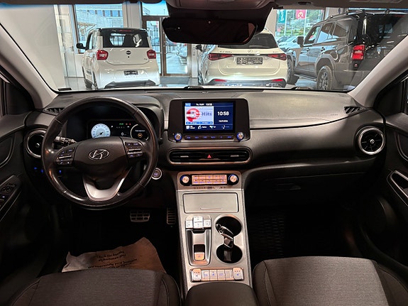 Hyundai Kona 12 of 23