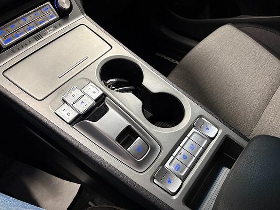 Hyundai Kona 23 of 23