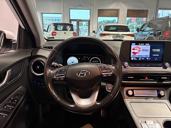 Hyundai Kona 13 of 23