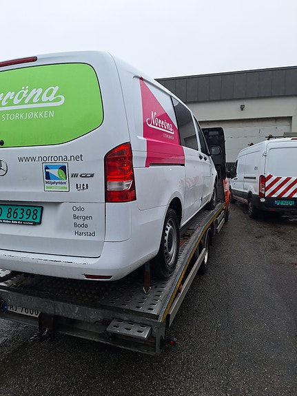 Mercedes-Benz Vito 111 2 of 7