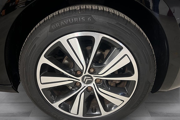 Citroen Grand C4 Picasso 24 of 28