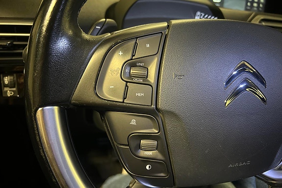 Citroen Grand C4 Picasso 16 of 28