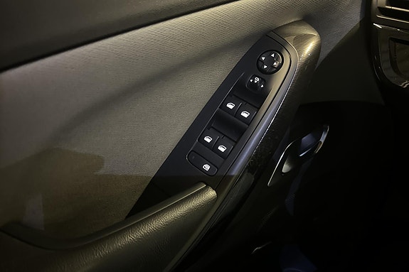 Citroen Grand C4 Picasso 17 of 28