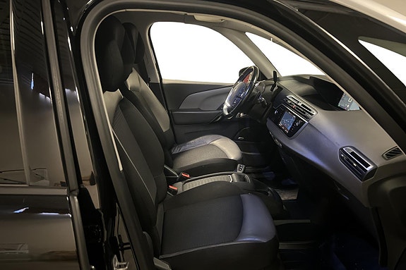 Citroen Grand C4 Picasso 23 of 28