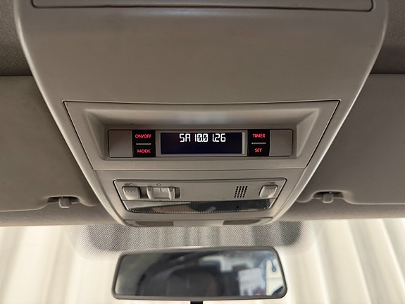 Volkswagen Transporter 12 of 16