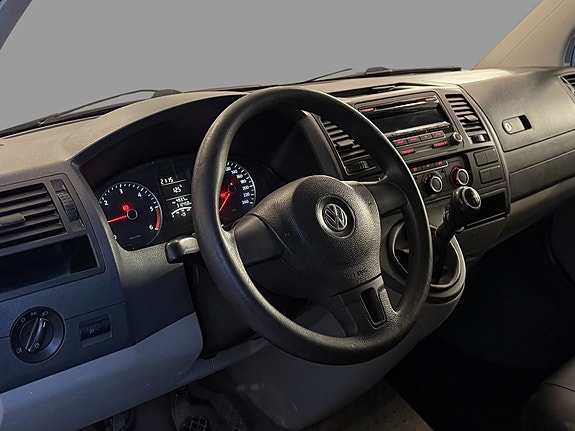 Volkswagen Transporter 8 of 19