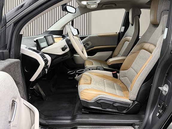 BMW i3 10 of 21