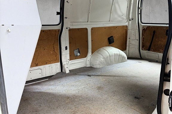 Toyota HiAce 15 of 15