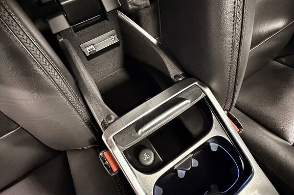 Volvo XC70 27 of 28