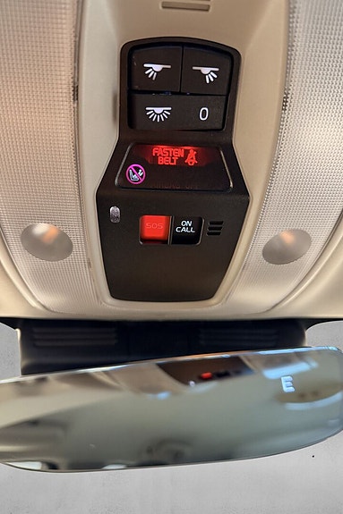 Volvo XC70 23 of 28