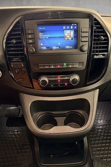 Mercedes-Benz Vito 119 17 of 29