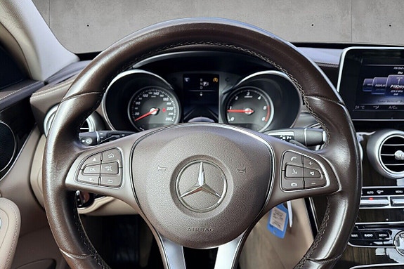 Mercedes-Benz 250 13 of 25