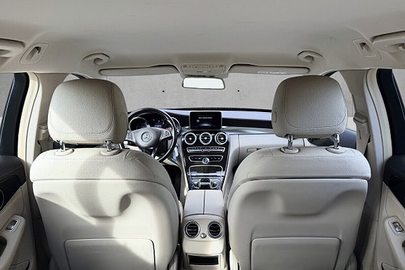Mercedes-Benz 250 23 of 25