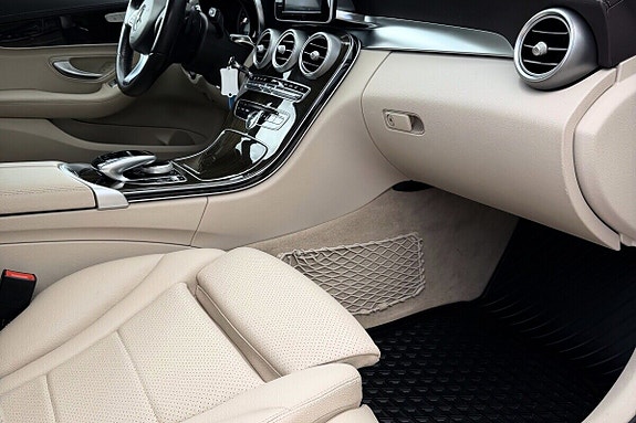 Mercedes-Benz 250 20 of 25