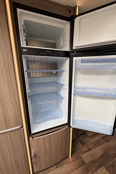 KABE IMPERIAL 1000 2 dører/ALDE/solcelle/AC/mover 29 of 30