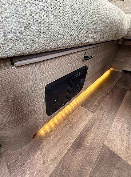 KABE IMPERIAL 1000 2 dører/ALDE/solcelle/AC/mover 20 of 30
