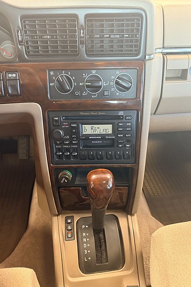 Volvo 960 14 of 22