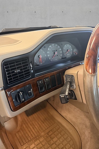 Volvo 960 12 of 22