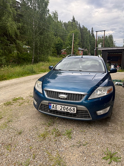 Ford Mondeo 2 of 12
