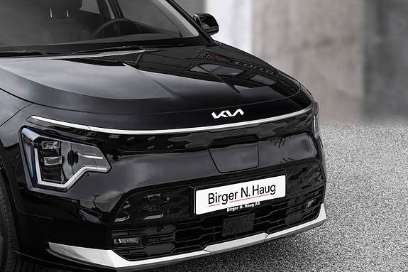 Kia Niro 2 of 26