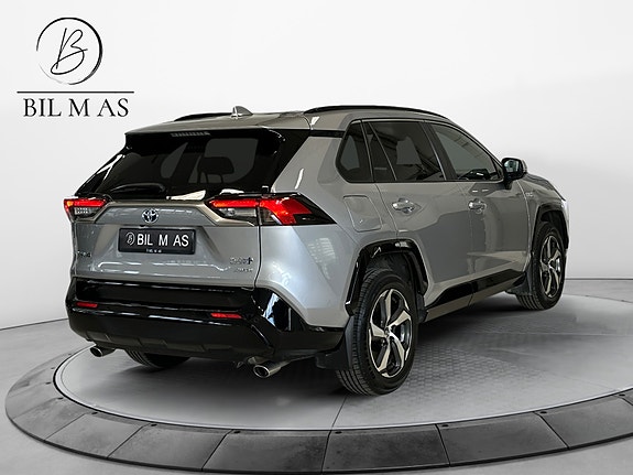 Toyota RAV4 Plug-in Hybrid 5 of 30