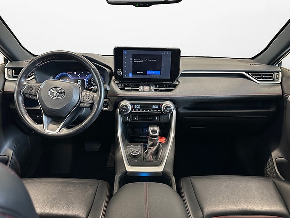 Toyota RAV4 Plug-in Hybrid 10 of 30