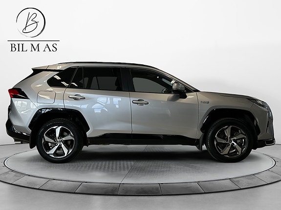 Toyota RAV4 Plug-in Hybrid 6 of 30