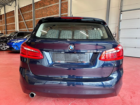 BMW 225xe 5 of 30