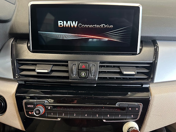 BMW 225xe 21 of 30
