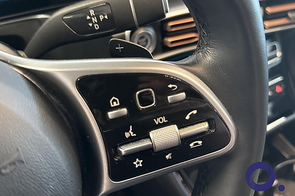 Mercedes-Benz EQC400 20 of 28