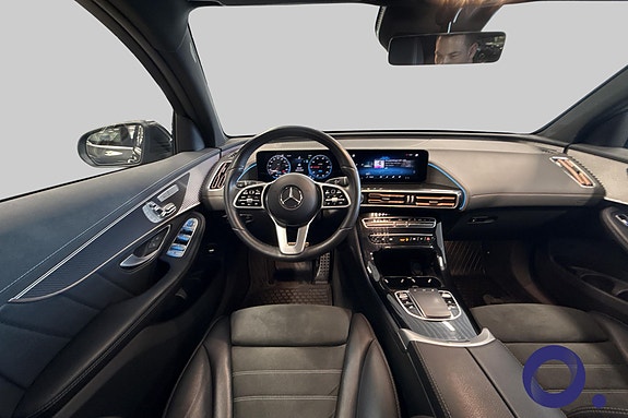Mercedes-Benz EQC400 13 of 28