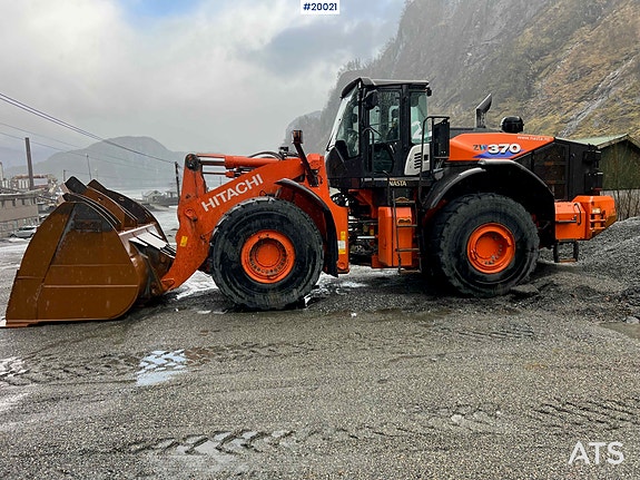 Hitachi zw370-6 Hjullaster m/ vekt, skriver og skuffe 2 of 30